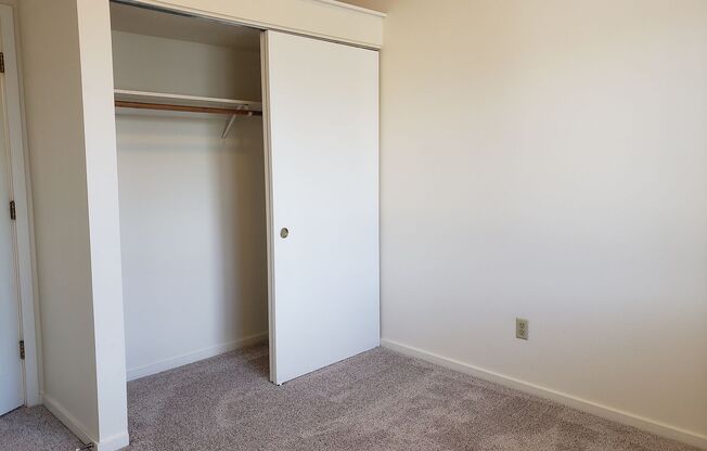 2 beds, 2 baths, $1,395, Unit 216