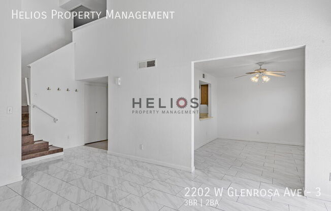 2202 W GLENROSA AVE