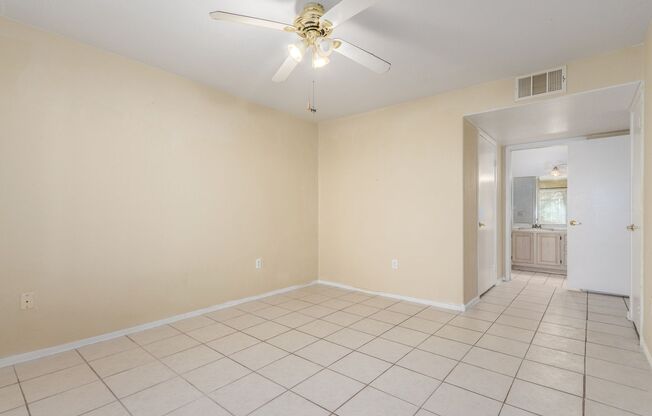2 beds, 2 baths, $1,295, Unit # 1146