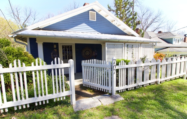 Charming 2BR/1BA Arnette Avenue Bungalow! #WhitePicketFenceLife