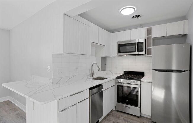 Studio, 1 bath, 356 sqft, $1,550, Unit 206