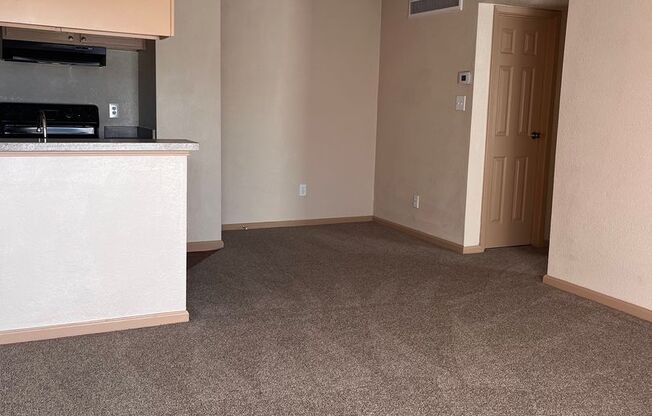 1 bed, 1 bath, 612 sqft, $880, Unit 1306