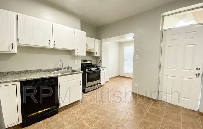 753 CHAUTAUQUA CT