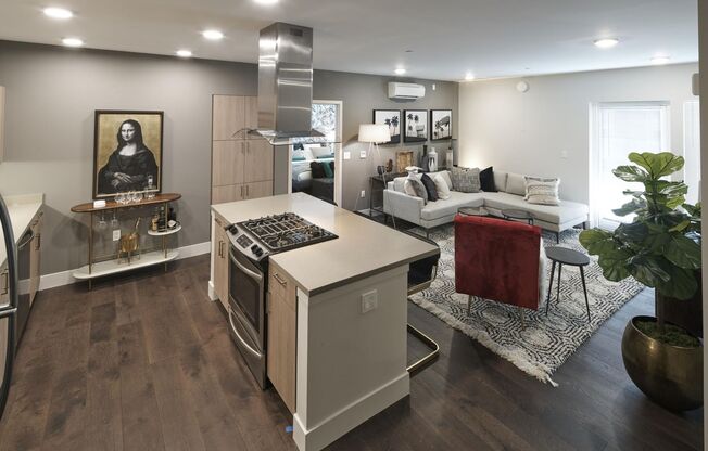 2 beds, 2 baths, 1,449 sqft, $3,600, Unit P2-310