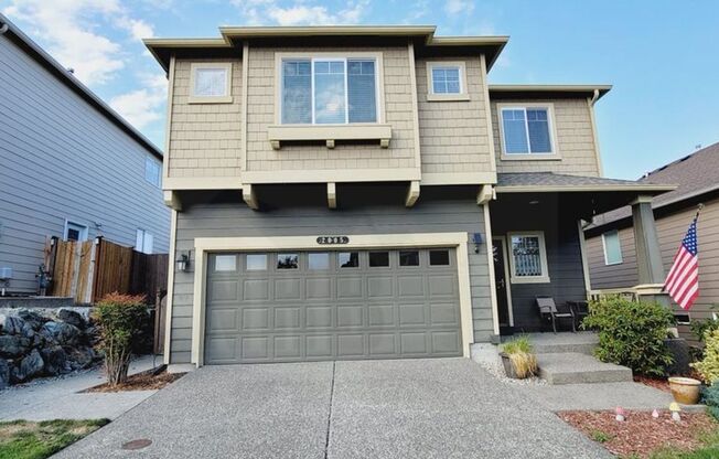 Absolutely Stunning 4 bd, 2.5 ba Two Story House located in Spanaway! $500.00 Move In Credit!