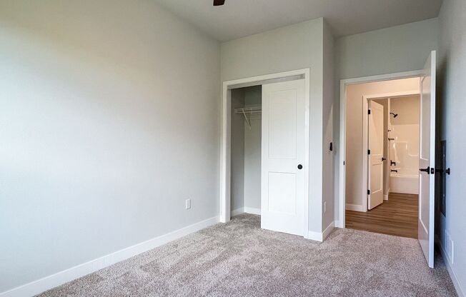 2 beds, 2 baths, 1,003 sqft, $2,400, Unit SC 1408-214