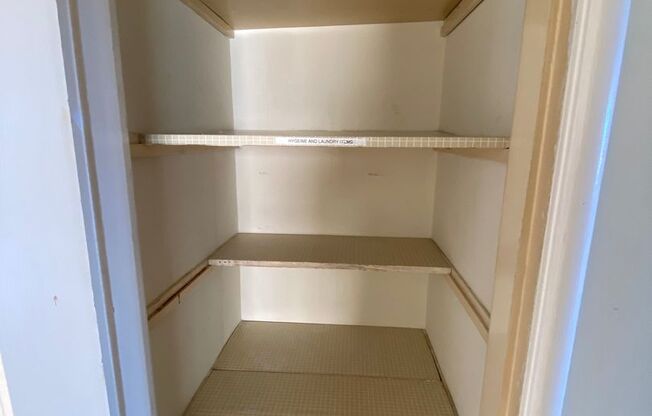 2 beds, 1 bath, 850 sqft, $3,550, Unit 304