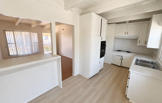 #156: 2102 S PACIFIC AVE LLC