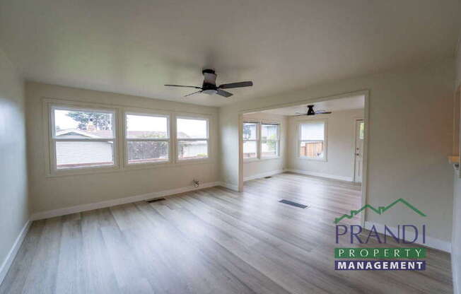 4 MANTEGANI WAY