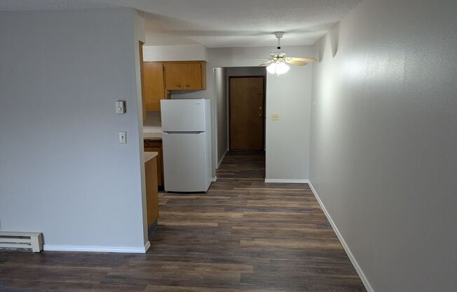 1 bed, 1 bath, $1,150, Unit 16