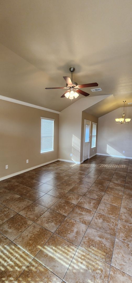Beautiful 3 Bed, 2 Bath Duplex in Clear Creek Area – Killeen, TX Vieable NLT 6/26/25
