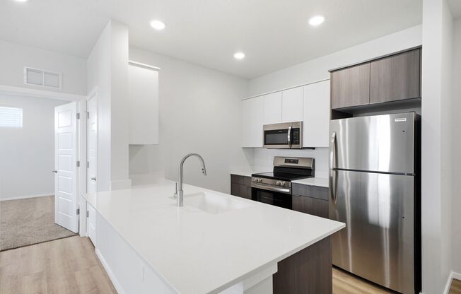 2 beds, 2 baths, 987 sqft, $1,532, Unit C303