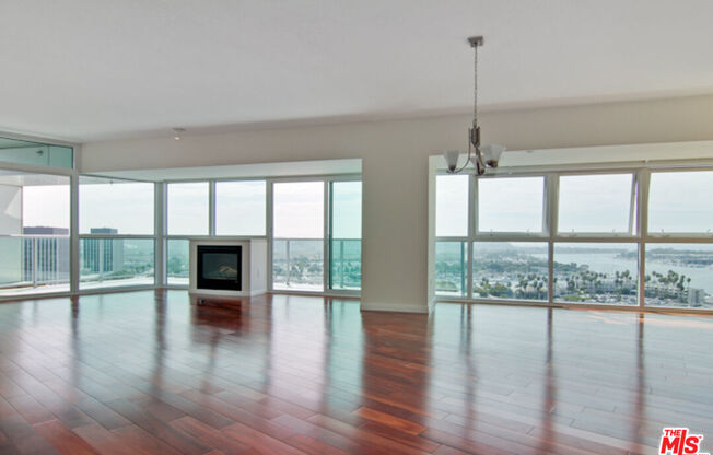 2 beds, 2.5 baths, 2,075 sqft, $10,000, Unit 1709