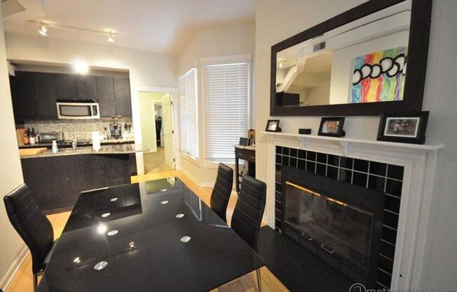 2 beds, 1 bath, $1,850, Unit 842-A