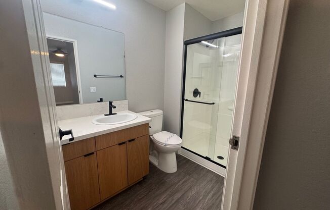 2 beds, 2 baths, 986 sqft, $2,595, Unit 10