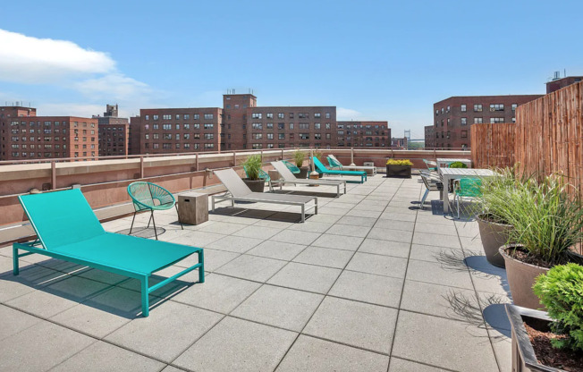 2 beds, 1 bath, 600 sqft, $3,300, Unit A10A