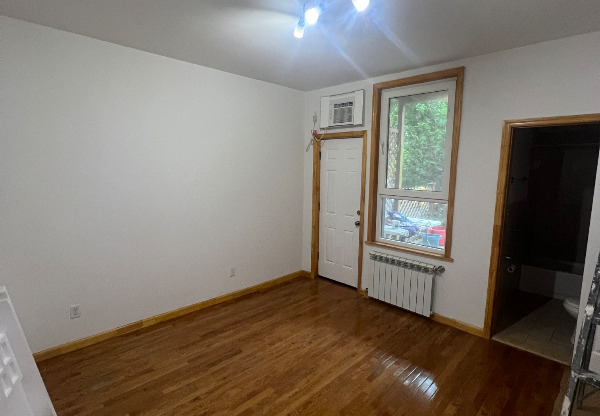 59-25 68th Ave
