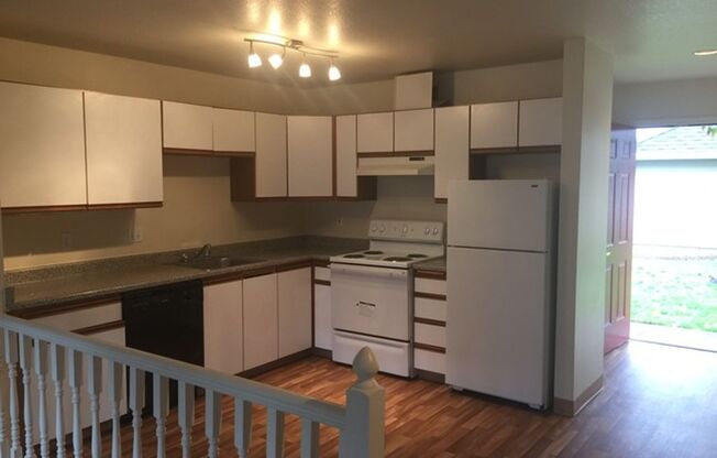 2 beds, 1.5 baths, 972 sqft, $1,850, Unit 150-09