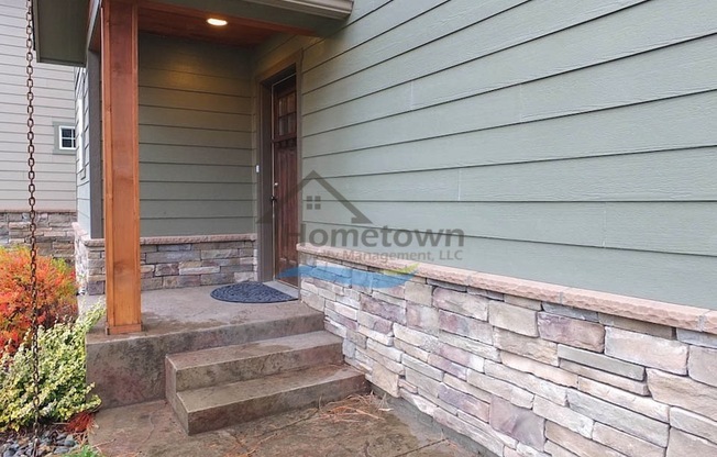 2 Bedroom & 1.5 Bathroom Coeur d'Alene Home with Fenced Yard and Great Location!