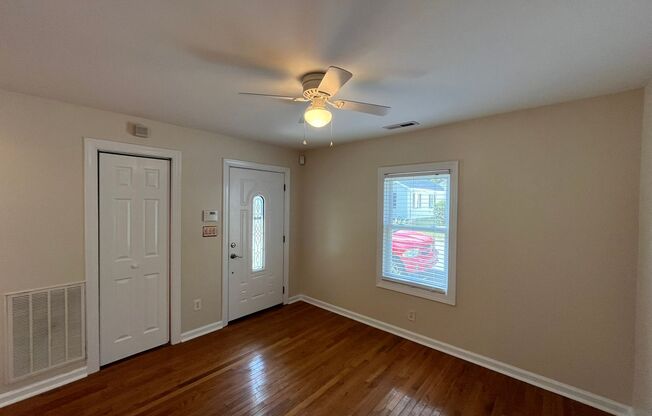 2 beds, 2 baths, $1,900