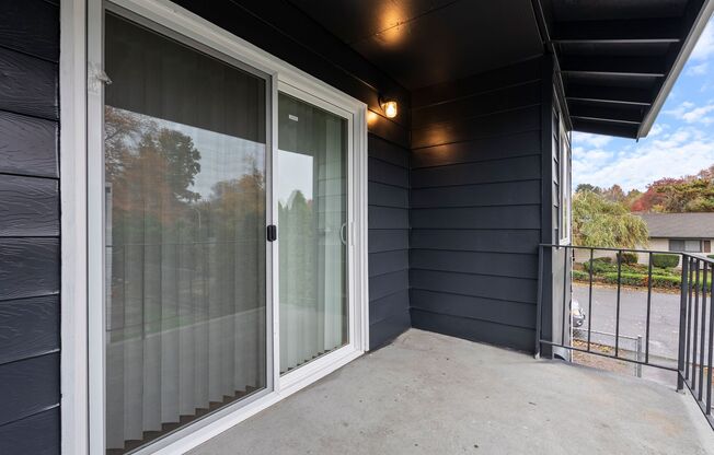 2 beds, 1 bath, 864 sqft, $1,349, Unit #10