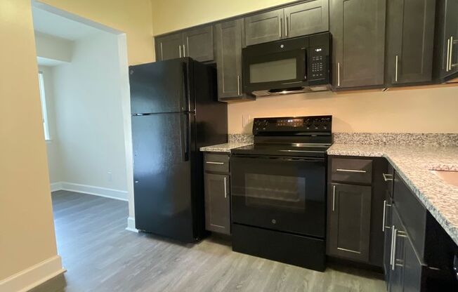 1 bed, 1 bath, 745 sqft, $1,750, Unit 14215 #104