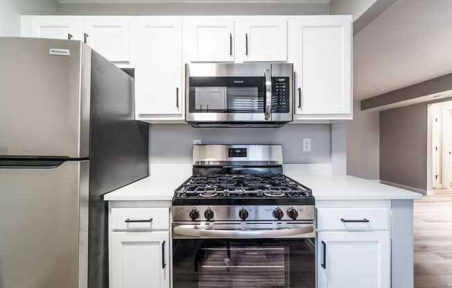 1 bed, 1 bath, 678 sqft, $1,395, Unit 103