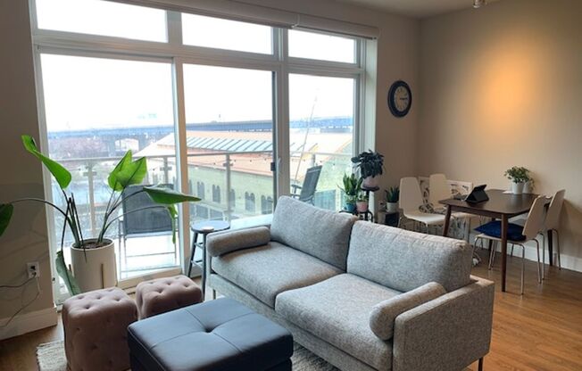 1 bed, 1 bath, 890 sqft, $1,775, Unit 610