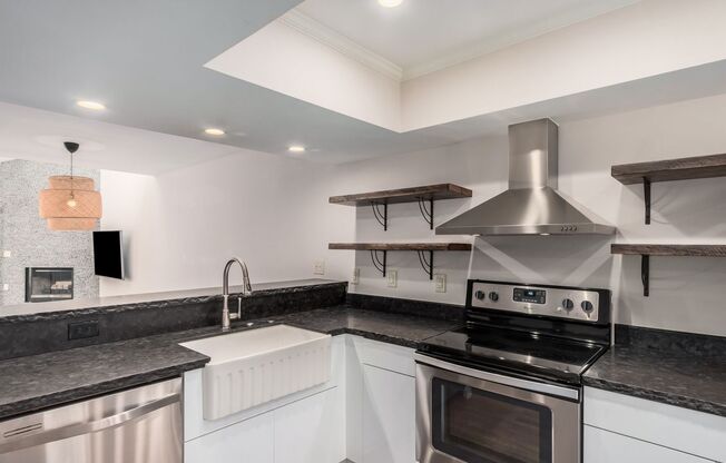 2 beds, 2 baths, $2,150