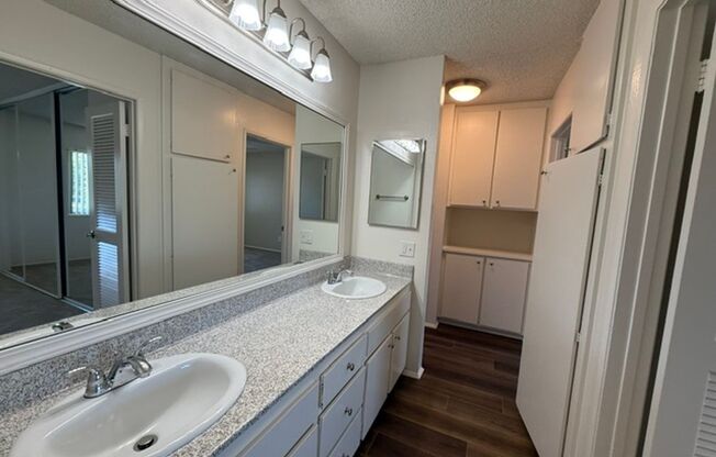 2 beds, 1 bath, 910 sqft, $2,525, Unit Q013
