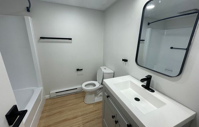 2 beds, 1 bath, $1,795, Unit F01