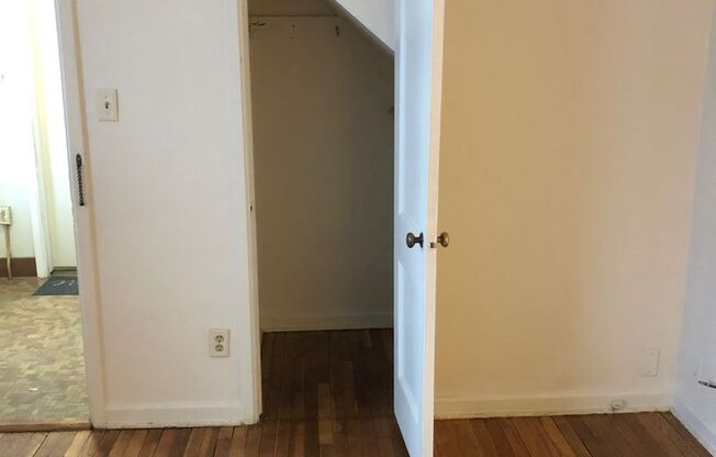 1 bed, 1 bath, 580 sqft, $625, Unit 1300-1508