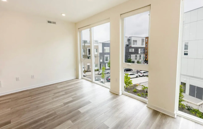 2 beds, 2 baths, 900 sqft, $1,795, Unit Unit 1661 D