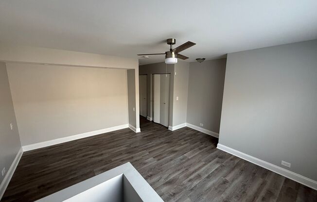 1 bed, 1 bath, $2,000, Unit 308