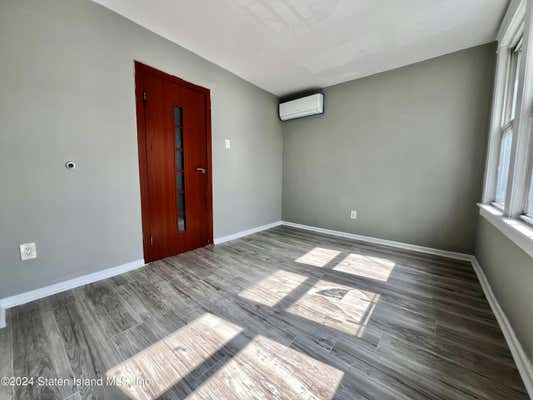 2 beds, 1 bath, 1,440 sqft, $2,400