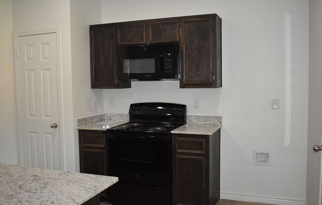 3 beds, 2 baths, 1,300 sqft, $1,395, Unit B-STILL OCCUPIED BY RESIDENT