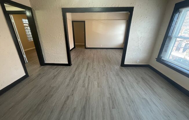 4 beds, 2 baths, $1,850, Unit 5400-2