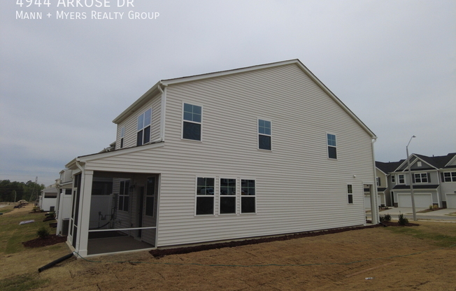 4944 ARKOSE DR