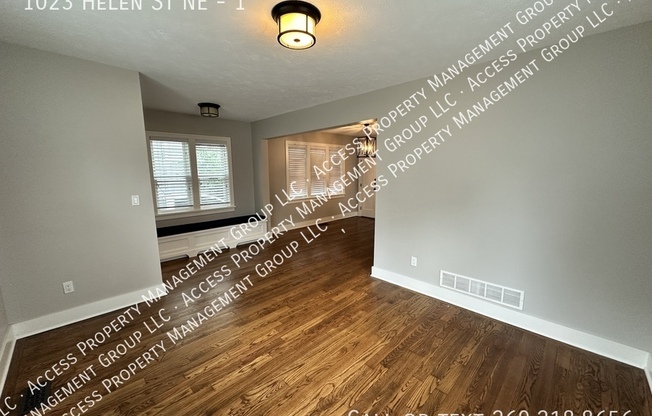 1023 HELEN ST NE