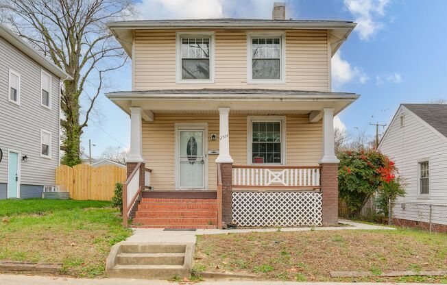 3 Bedroom Home in Highland Park ***Available Early-Mid August***