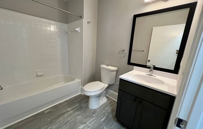 1 bed, 1 bath, 633 sqft, $1,530, Unit 706
