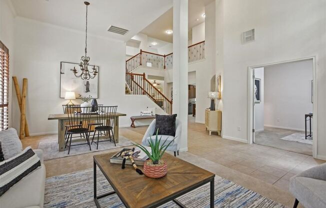 Red Oaks Subdivision / 5 bedrooms, 4 bathrooms / Leander ISD