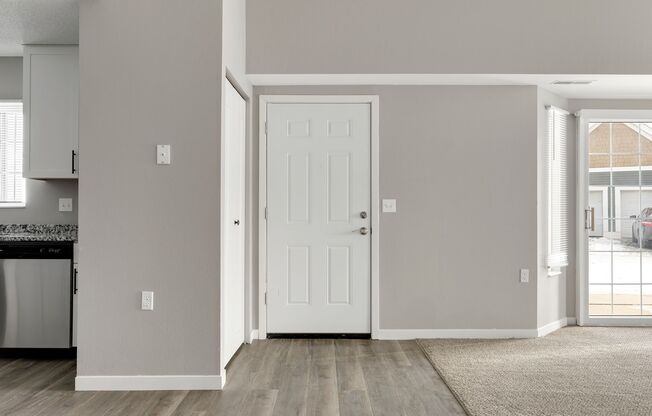 2 beds, 1 bath, 1,207 sqft, $1,995, Unit 04 2369 R