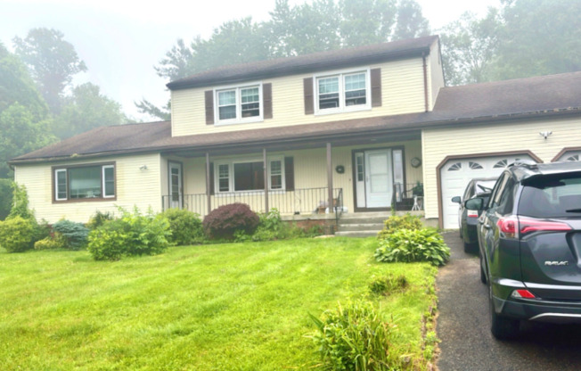 18 LAGANA LN