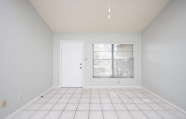 Cute 4/2 House In Buenaventura Lakes for Rent