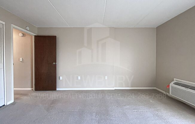 1 bed, 1 bath, 765 sqft, $995, Unit TH 405