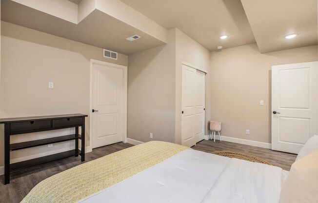 4 beds, 3.5 baths, $3,595