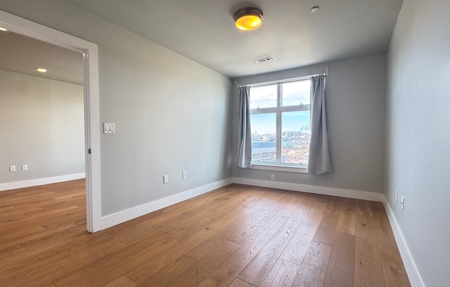 2 beds, 2 baths, 922 sqft, $3,400, Unit 204