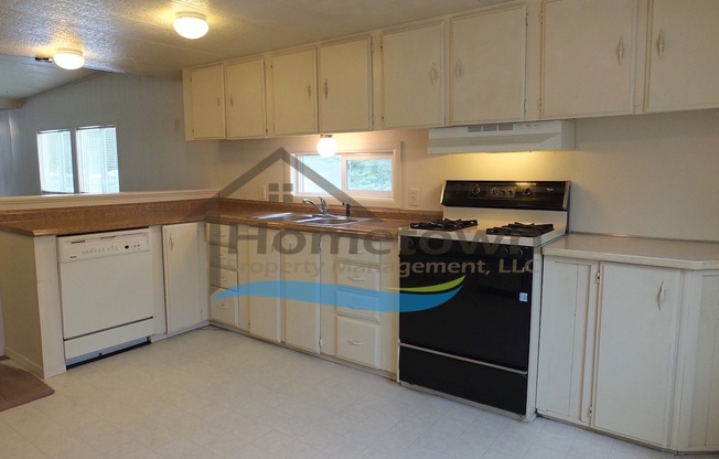 2 beds, 1 bath, $1,205, Unit Space 55