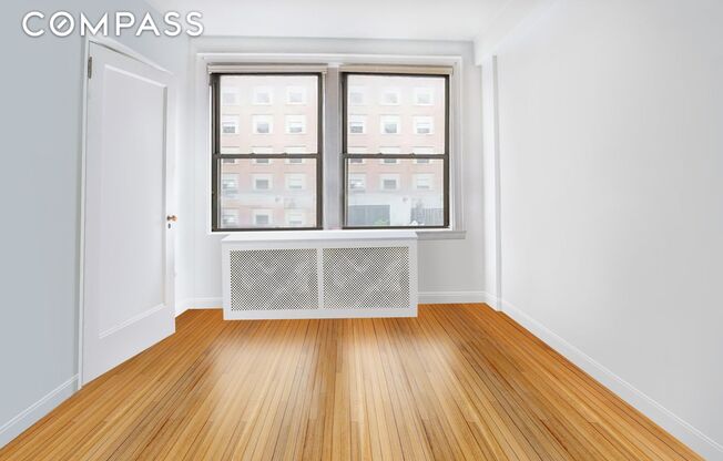 457 West 57 St apt 814